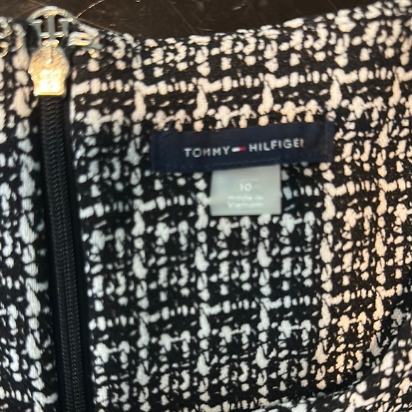 Black and White Tweed Sleeveless Top - Picture 2 of 4